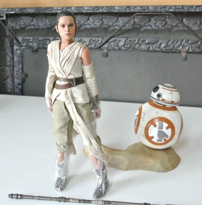 Hot Toys Star Wars REY y BB8 escala 1/6 MMS337 El despertar de la fuerza Foto 1 de 4