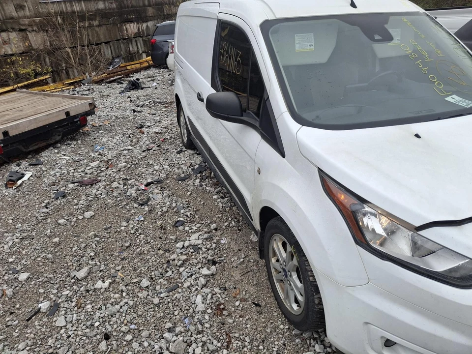 Used Front Upper Center Console fits: 2021 Ford Transit connect roof w/o sunroof - Image 1 of 4