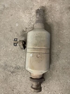 SILENCIADOR RESONADOR ESCAPE MERCEDES BENZ R350 ML350 200KW 2008 1644908101 Foto 1 de 4