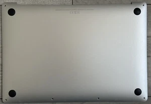 Genuine Apple MacBook Pro 13” 2020 A2289 Base Bottom Plate Cover Silver - Picture 1 of 4