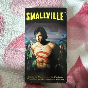 Smallville Pilot VHS Warner Bros Rare Canadian Release Tested Superman TAPE 2002 - Picture 1 of 7