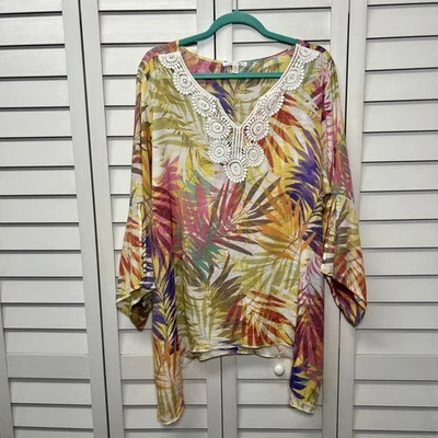 Top asimétrico Spense estampado tropical manga acampanada dividida cuello en V para mujer talla 1X” Foto 1 de 4