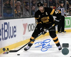 David Backes Boston Bruins Signed Autographed Home Action 16x20 PF - Picture 1 of 2