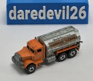 1982 HOT WHEELS Workhorses Peterbilt Tank Truck Orange BW Malaysia Loose 1/64 - Picture 1 of 9