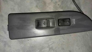 Door Switch Front TOYOTA CAMRY 91 - Picture 1 of 2