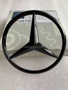 Bota trasera negra brillante insignia estrella para Mercedes Clase C W206 sedán* SOLO 2022 encendido- - Imagen 1 de 2
