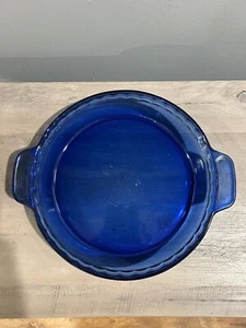 Vajilla de pastel profundo para horno Anchor Hocking vidrio azul cobalto acanalado 9,5"" con asas - Imagen 1 de 5