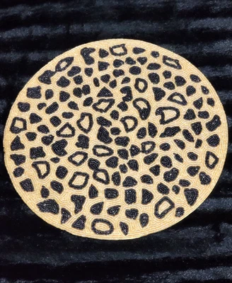 Mantel individual redondo con cuentas negro dorado brillante leopardo manchado 15" Jungle Cub Panthera Foto 1 de 4