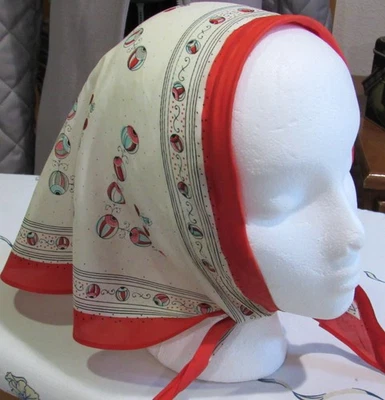 Diadema Bufanda Triángulo Años 60 De Colección "SOMBRERO CLIP" Rayón Seda Hecha en Japón HOMBRES LOCOS Foto 1 de 4