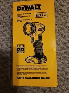 DEWALT DCL043 20 V Max kabelloses LED-Blitzlicht (HPB021379), plus brandneu Dcb203 - Bild 1 von 8