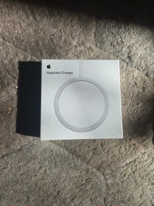 OPEN BOX - Original Apple Magsafe Wireless Charger - A2140 / MHXH3AM/A + Power - Bild 1 von 7