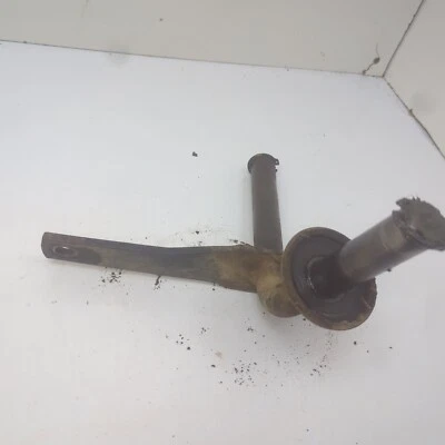 John Deere 420 Garden Tractor Right Side Spindle - Image 1 of 4