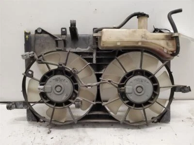 Toyota Prius, Conjunto de motor de ventilador de radiador, 2004-2009, 1,5 L, 4 cilindros, 1NZFXE, 16711-21100 Foto 1 de 4