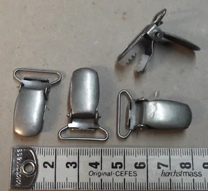Hosenträgerclips, 4 Stück, altsilber, 20 mm #4113# - Bild 1 von 1