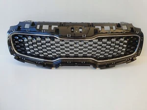 New OEM GENUINE Kia Sportage 2015 2016 2017 2018 Black Chrome Grill 86350F1010 - Picture 1 of 4
