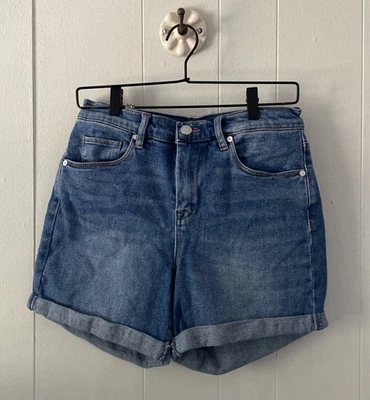 Blank NYC talla 29 The Perry mamá roll up puño cintura alta mamá pantalones cortos vaqueros Foto 1 de 4