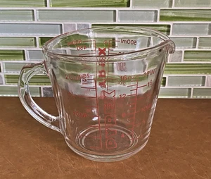Vintage Pyrex D-Griff 516 klar mit rotem Schriftzug 2 Tassen Messbecher Made in USA - Bild 1 von 6