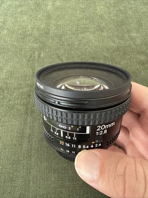 Nikon AF 20mm F2.8D Wide Angle Lens GREAT CONDITION - Image 1 of 4