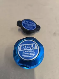Km1 Racing Öleinfüllstutzen und Krümmer Tankdeckel - Subaru Impreza 01-07 - Bild 1 von 2