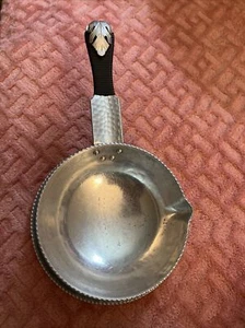 Vintage Handled Gravy Boat, Continental Trade Mark #610 Hand Wrought Silverlook - Picture 1 of 5