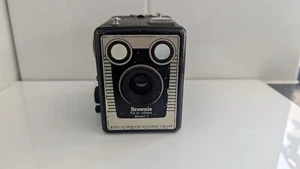 VINTAGE KODAK BROWNIE SIX-20 MODELL-C KAMERA - C024 - Bild 1 von 12