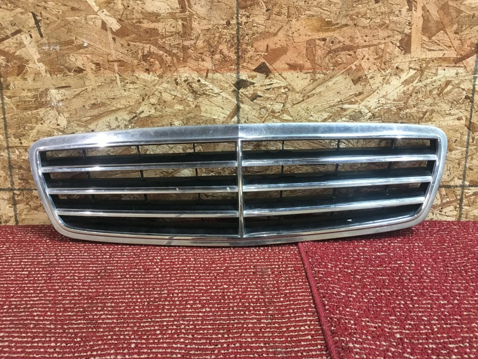 MERCEDES 2002 - 2007 W203 FRONT HOOD KIDNEY GRILLE CHROME GRILL 原始设备制造商 #005 — 第 1/4 张图片