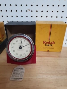 Timer fotografico vintage Eastman Kodak rosso 60 minuti camera oscura SCATOLA ORIGINALE ED ETICHETTA - Foto 1 di 5