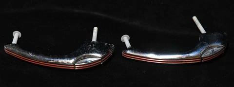 2 MATCHING VINTAGE RETRO CHROME RED STRIPE PUSH BUTTON HANDLE PULLS NO RECEIVER Cover