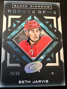 2021-22 BLACK DIAMOND ROOKIE GEMS /99 SETH JARVIS CAROLINA - Foto 1 di 2