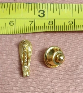 LUSTIGE Neuheit Esel Arsch Doneys Hintern schwingender Schwanz goldfarbene Jacke Anstecknadel - Bild 1 von 3