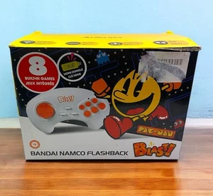 Bandai Namco Flashback Blast Pac-Man HDMI Dongle Videogioco 8 Giochi Controller - Foto 1 di 12