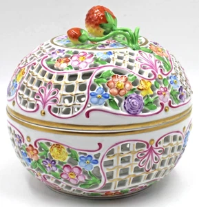 Herend 6” Calado Perforado Redondo Caramelo Caja y Tapa 6212 Acabado Fresa - Imagen 1 de 9