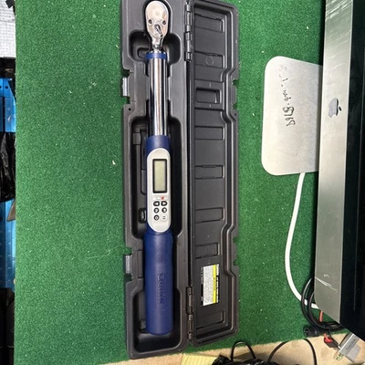 Quinn 64915 3/8 inch Drive Digital Torque Wrench - Image 1 of 4