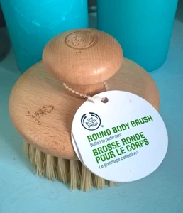 The Body Shop Round Exfoliating Body Brush Brand new - Picture 1 of 4