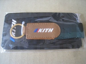 Neu KITH x BMW Schlüsselanhänger Leder Jacquard Gurtband Keyring AW24 limitiertes Zubehör - Bild 1 von 12