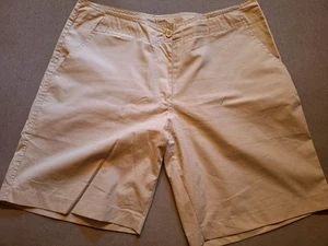 Damen Shorts Gr. 40 Beige - Bild 1 von 2