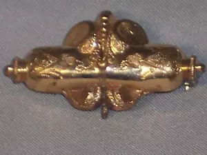 ANTIQUE VICTORIAN GOLD FILLED CHASED PIN WITH SMALL LOOP AT BOTTOM - Picture 1 of 2