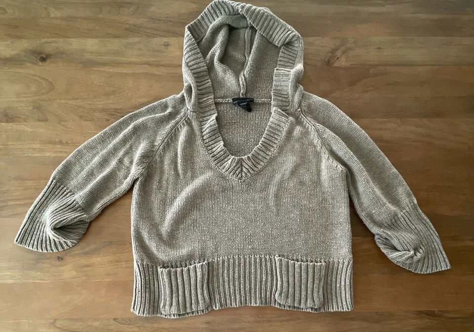 Apostrophe Women’s Size Small Gray Knit Sweater Top Hoodie Front Pockets - Image 1 of 4
