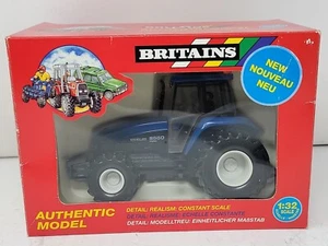 Britains 1:32 New Holland 8560 Tractor With Flotation Tyres 9444 - Picture 1 of 4