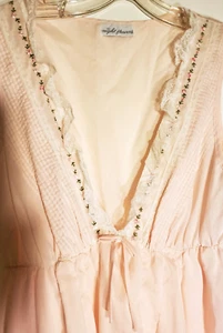 Vintage Night Flowers Maxi Nightgown V-Plunge & Embroidered Florets Pink L - Picture 1 of 5