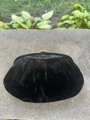 Bolso de mano de terciopelo negro de los años 50 bolso de noche Marshall Field & Co vintage Foto 1 de 4