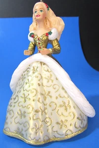 Hallmark Ornament Holiday Barbie 1994 - Imagen 1 de 15