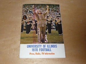 1970 UNIVERSIDAD DE ILLINOIS UNIVERSIDAD GUÍA DE MEDIOS DE FÚTBOL AMERICANO EX-COMO NUEVO CAJA 19 - Imagen 1 de 1