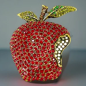 HEIDI DAUS "Forbidden Fruit" apple Pin Brooch - Picture 1 of 4
