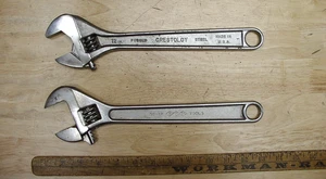 Alte gebrauchte Werkzeuge, 2 Vintage 12" verstellbare Schraubenschlüssel, Utica 91-12 & Crescent Crestolloy - Bild 1 von 21