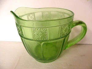 VNTAGE DEPRESSION GREEN GLASS PITCHER VASELINE ? HAZEL ATLAS ANCHOR HOCKING 5" T - Picture 1 of 8