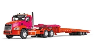DCP/First Gear Mack Pinnacle cabina corta con remolque naranja y fucsia 1/64 60-1648 - Imagen 1 de 4