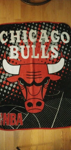 1990's Chicago Bulls Fleece Blanket Red Black Bulls Logo NBA 54 X 47 VTG Jordan Cover