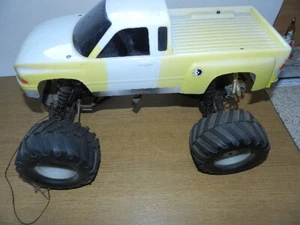 Traxxas  Stampede  2wd gelb sehr guter Zustand m .elektronischen Fahrfahrregler - Bild 1 von 7