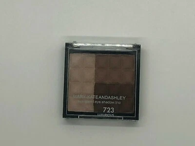 Mary-Kate And Ashley Eye Glam Eye shadow Trio Choose Your Shade - Image 1 of 2